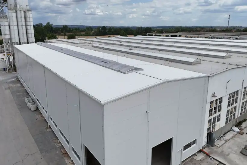 We have handed over the production hall near Mělník