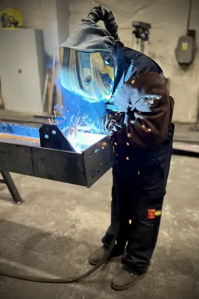 Welder of steel structures by method ISO 9660-1.135