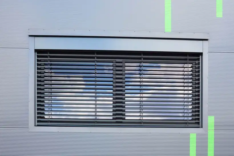 Administrativně-výrobní-hala-Lambert-Elektronics- žaluzie