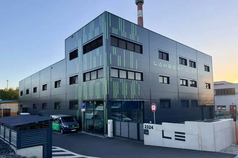 Administrativně výrobní hala Lambert Elektronics - administrativní část 3