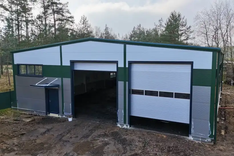 Warehouse and Service Hall Ploužnice near Ralsko