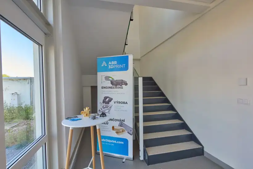 Výrobní hala ALTECH 22 Uherské Hradiště - prosklený vstup