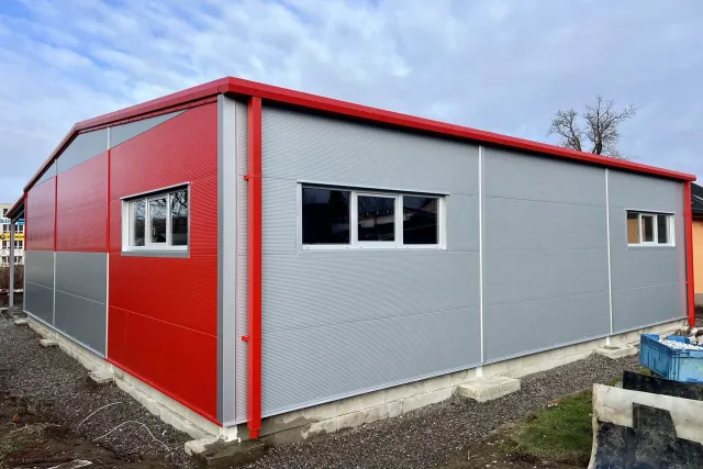 Skladová hala pro zahradní a lesní techniku Turpil v Třinci